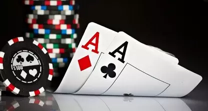 Effective tactics when playing poker in online casino
